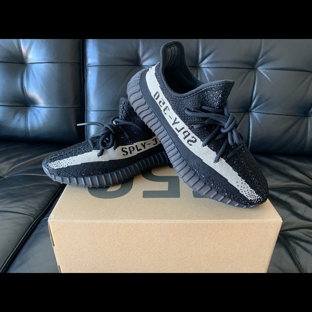 Yeezy boost 350 V2 Oreo